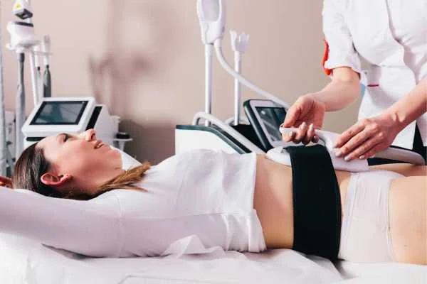 woman having body sculpting to help improve her body image and her mental health Kingsbury